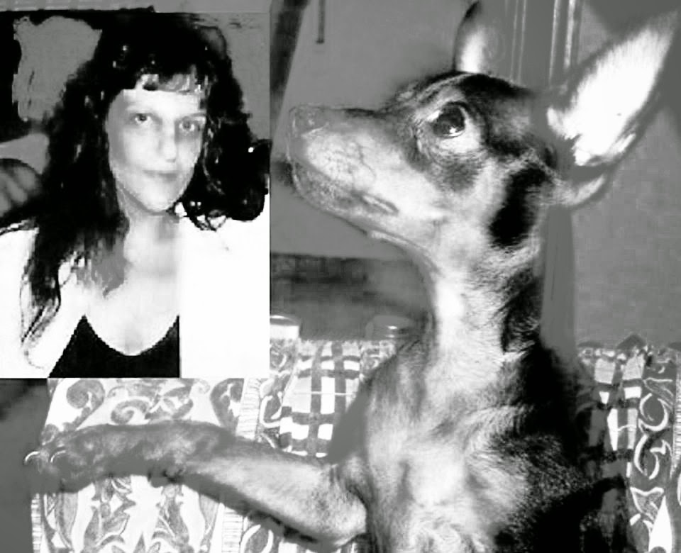 Κατερίνα Ν. Θεοφίλη με το σκυλάκι της
