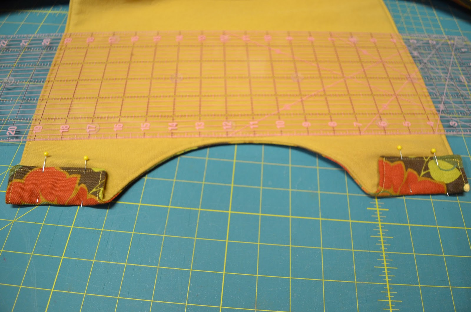 Love of Sewing Casserole Dish Carrier Tutorial