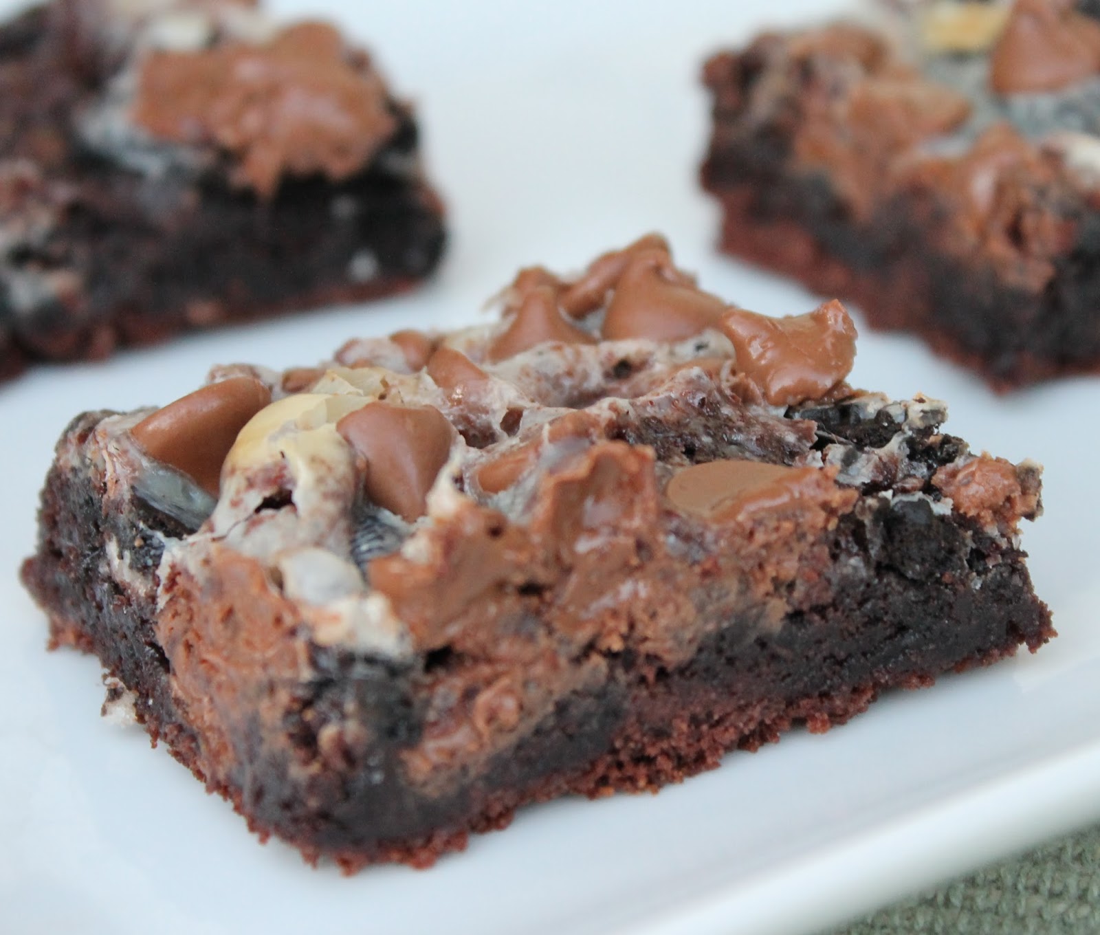 Cooking with Mandy Cookies and Cream Chocolate Cake Bars