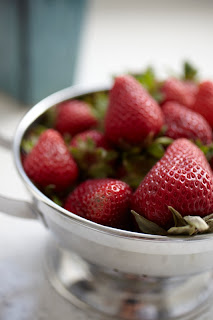 summer strawberry salad with mint