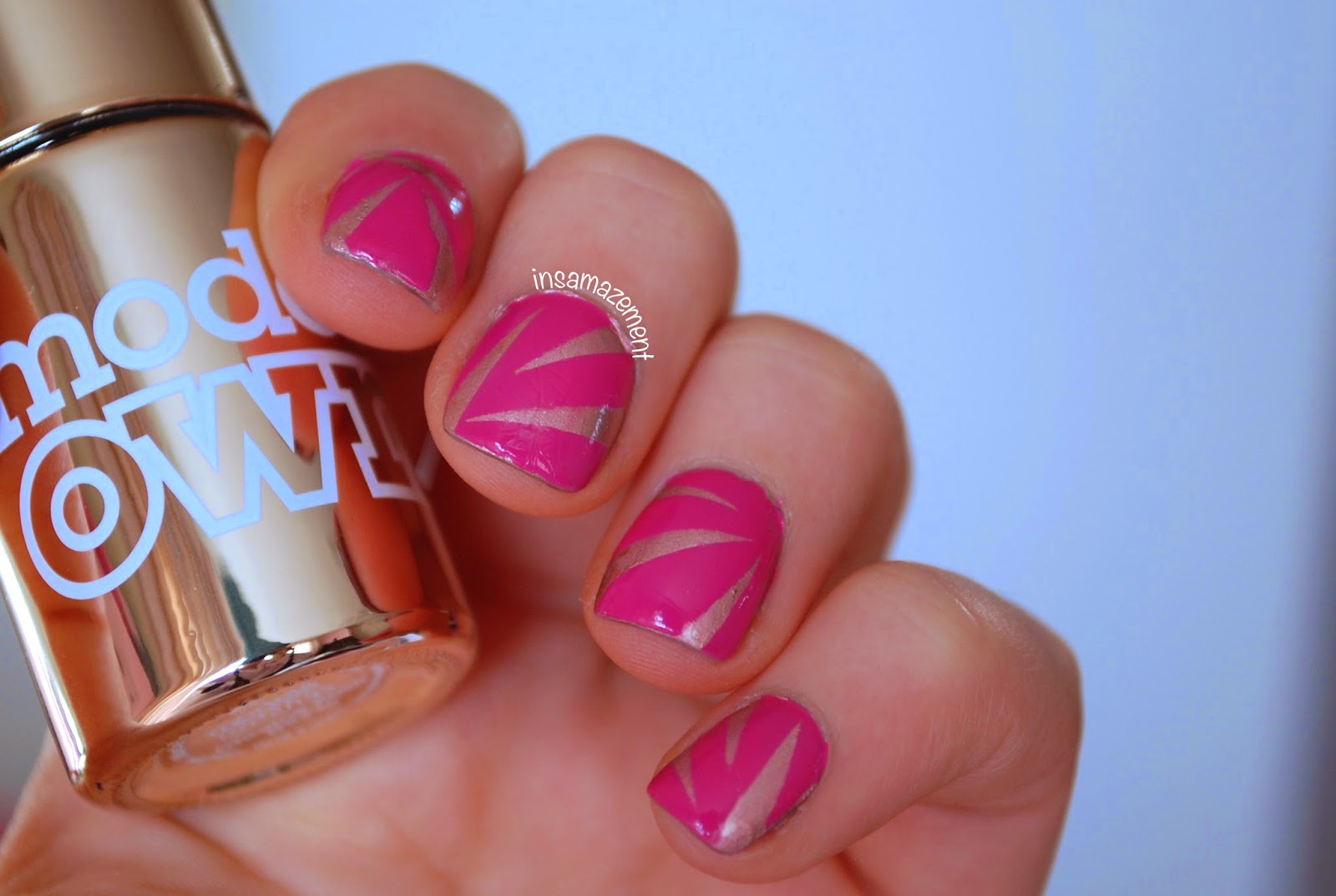nail design using pink and black