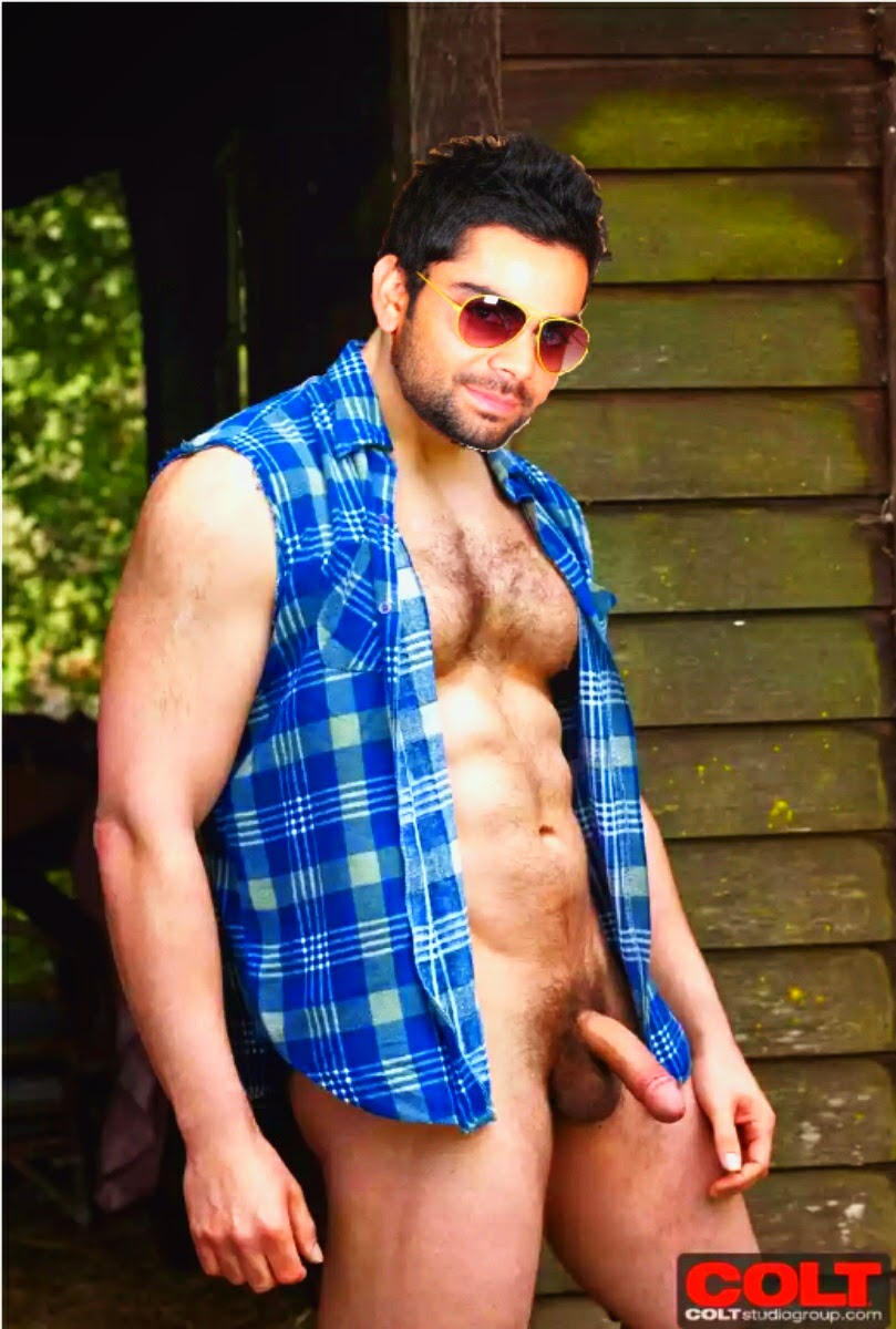 Shemale porn mpeg Gay men in briefs