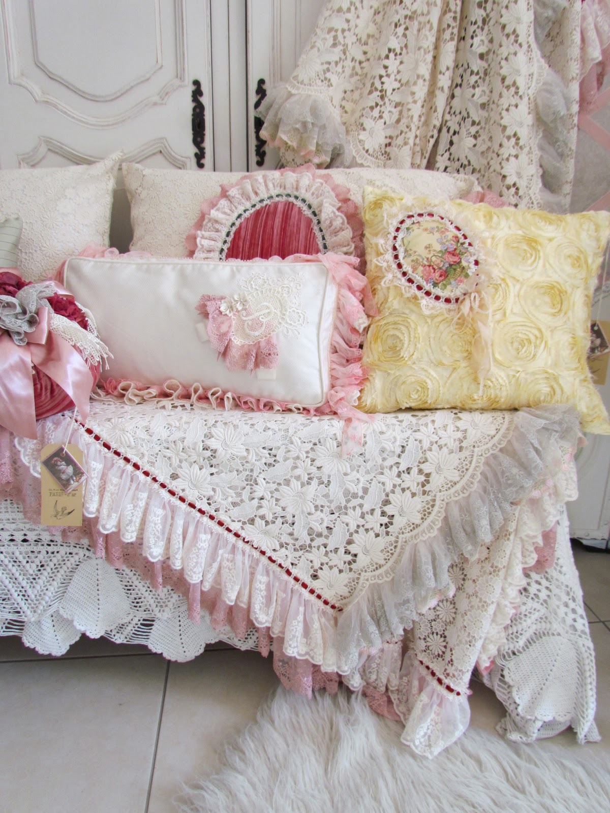 Angela Lace Pink Lace Bed Cover