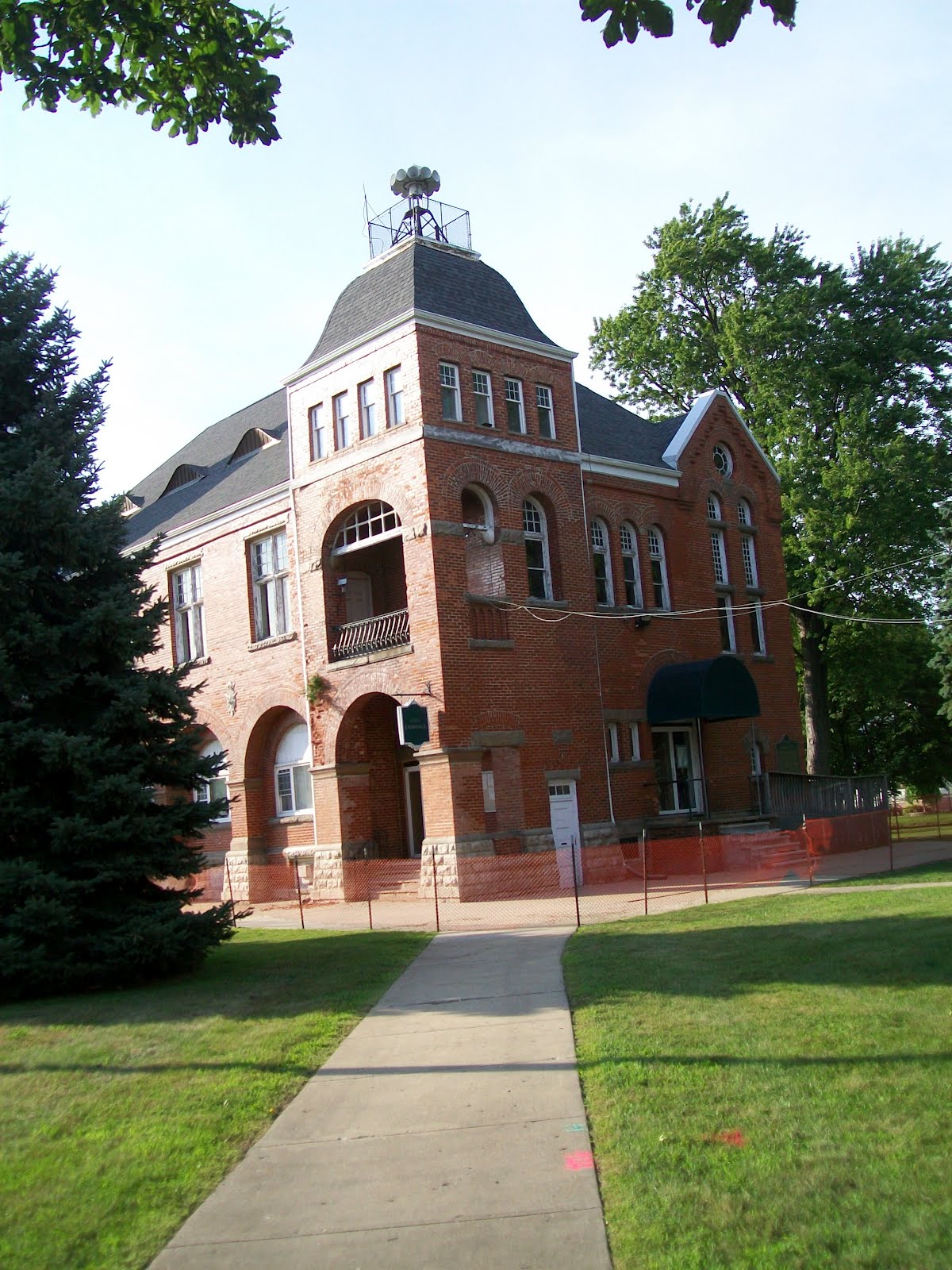 Sidewalk Spectator Marine City, Michigan 2011