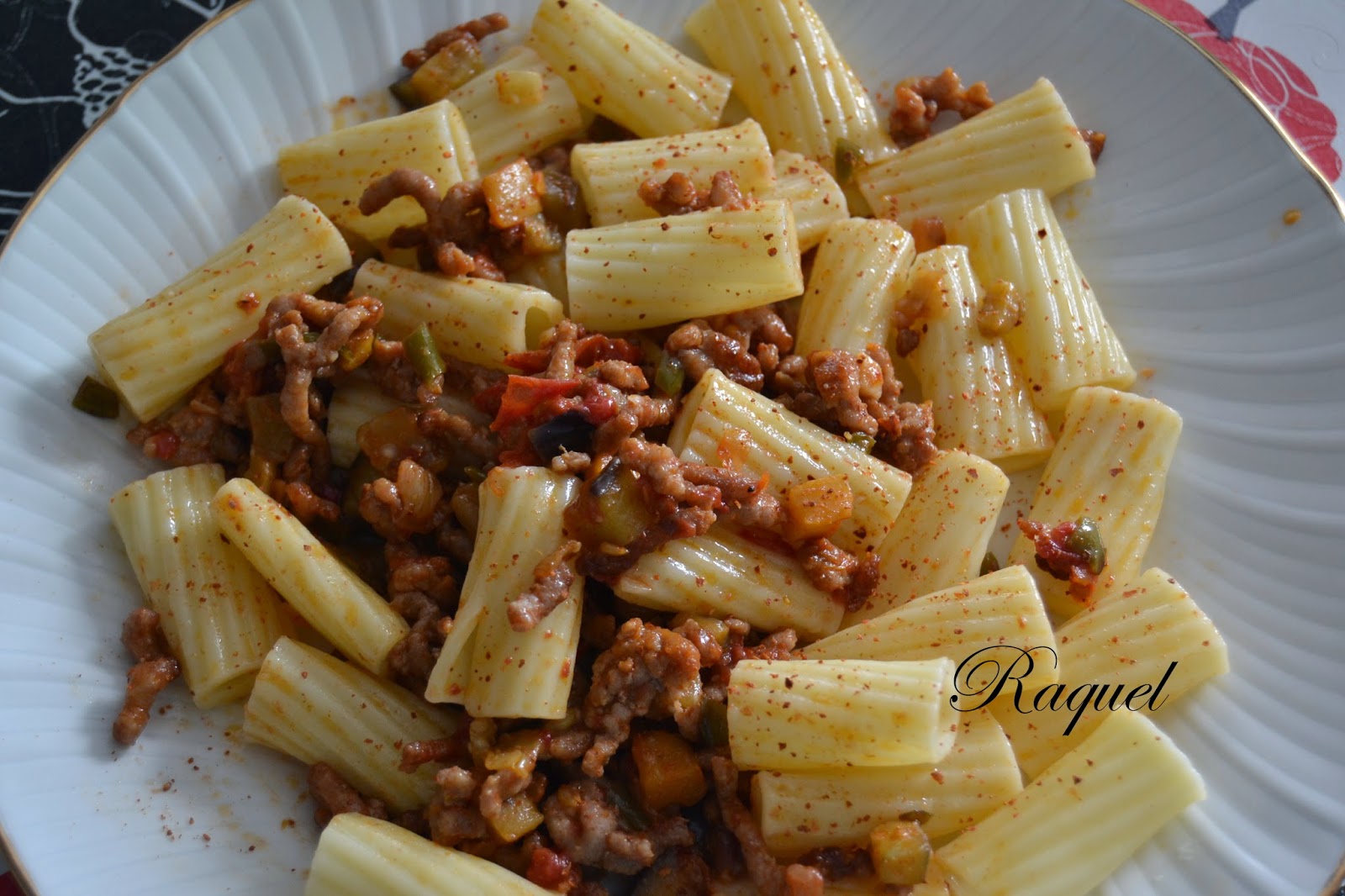 Rigatoni Con Carne Y Verduras