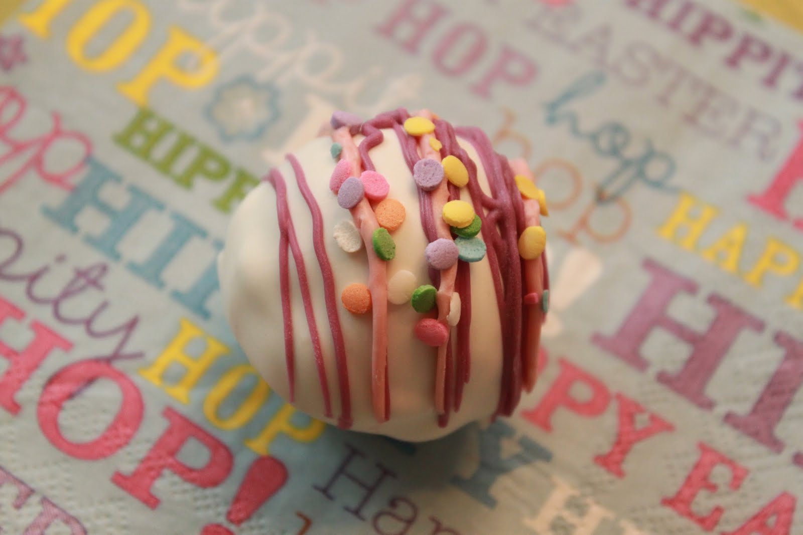 The Blackberry Vine Cake Balls & Cookies