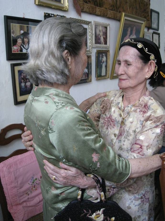 Pertemanan nenek