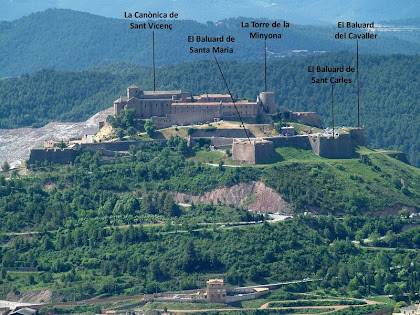El Castell de Cardona des de la Costa de Segalers El Castell de Cardona des de la Costa de Segalers