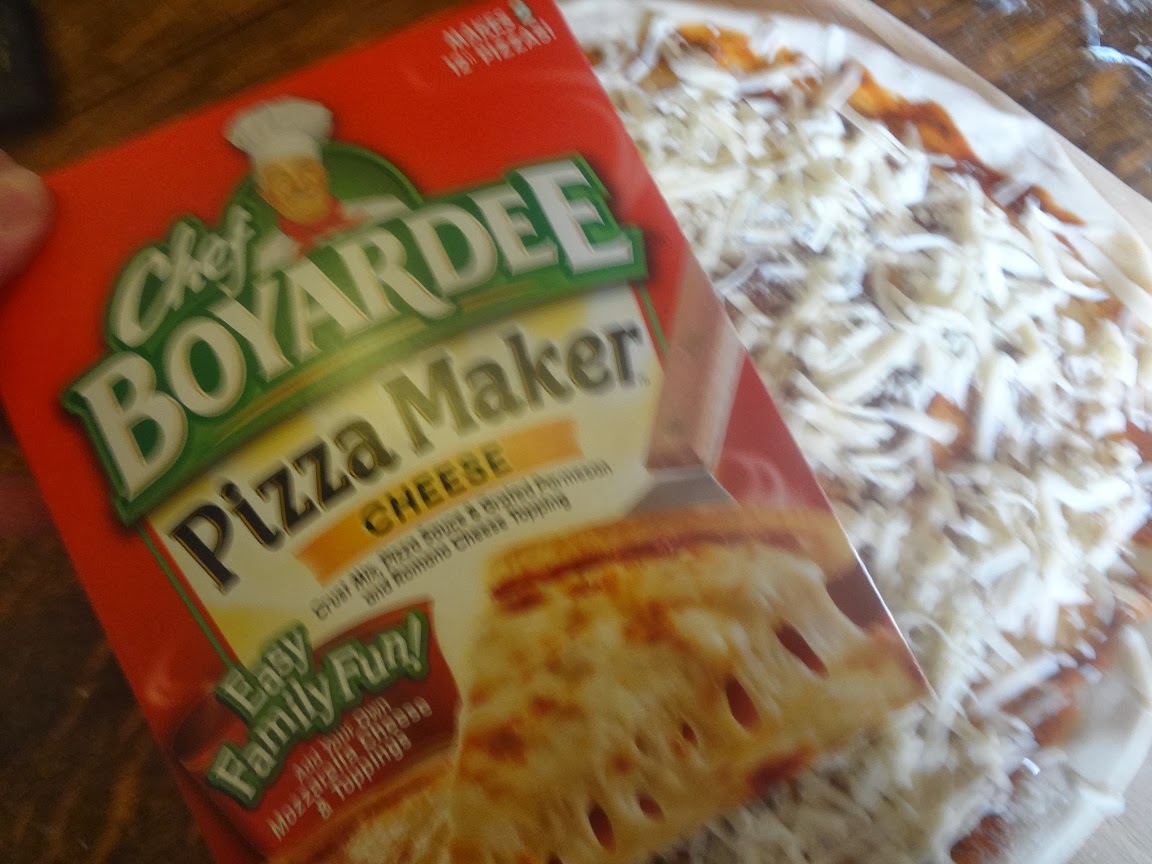 Learning Knowledge to Make Pizza Chef Boyardee Cheese Pizza Kit take