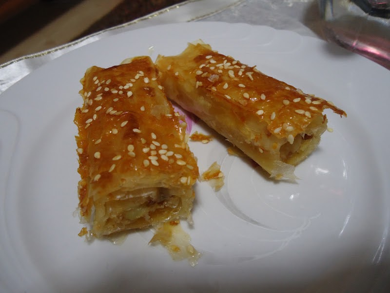 borek tarifleri Baklavalık yufkadan,patateslikıymalı börek