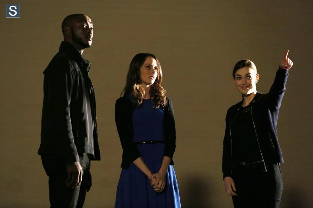 AUDREY, SIMMONS (ELIZABETH HENSTRIDGE) Y TRIPLETT (B.J BRITT)