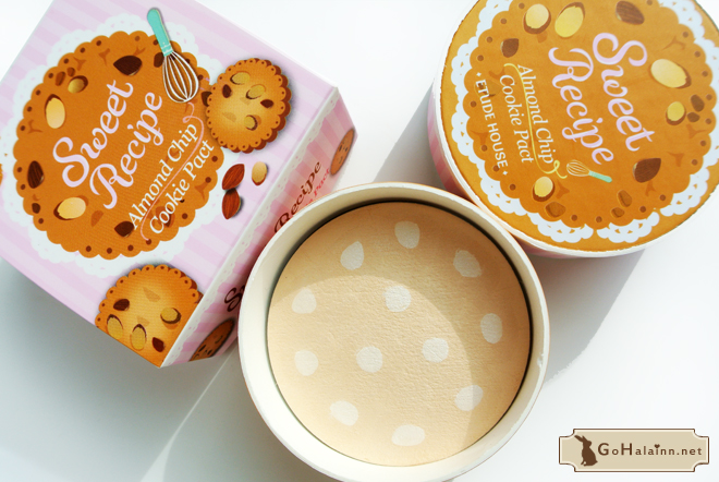 2013 Etude House Sweet Recipe Almond Chip Cookie Pact Powder Review 2013 Etude House Sweet Recipe Almond Chip Cookie Pact Powder Review