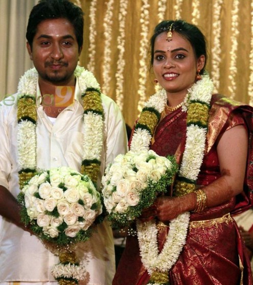 MALAYALAM ACTOR, SINGER VINEETH SREENIVASAN WEDDING PHOTO GALLERY