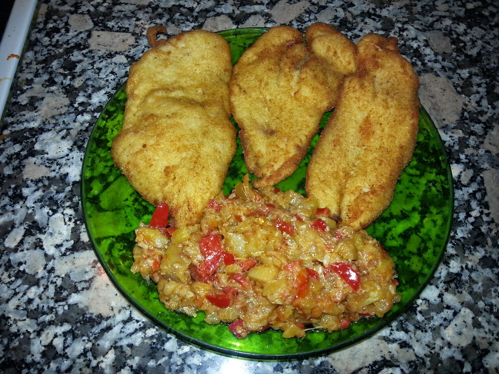 Filetes De Pollo Empanado Con Leche Y Huevo
