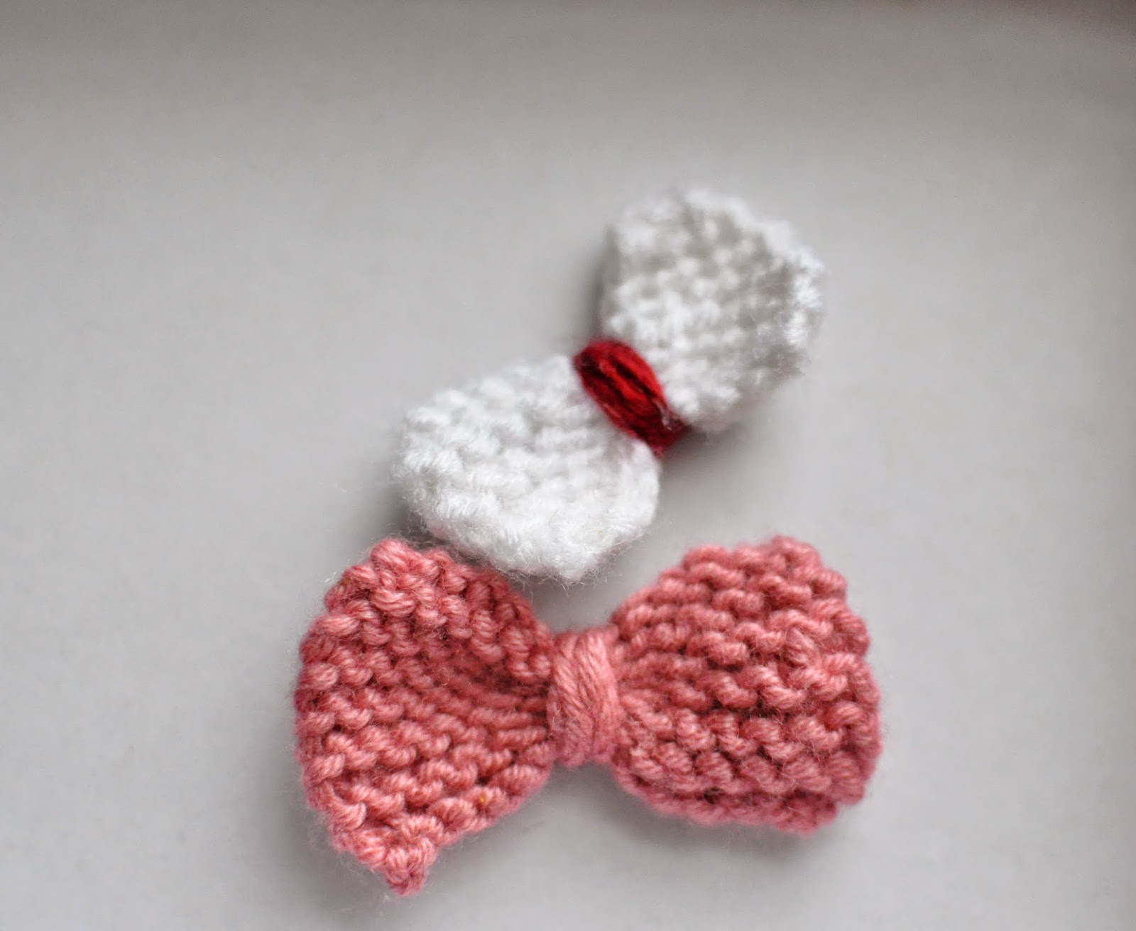 TurtleCraftyGirl Knitted Hair Bows