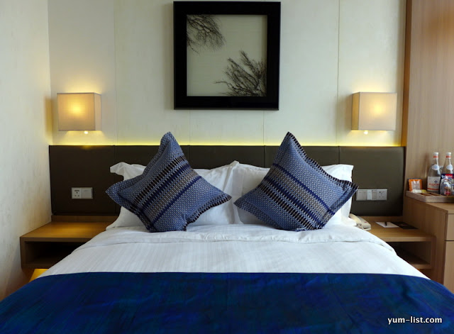 Crystal Club Room Park Hotel Alexandra, Singapore