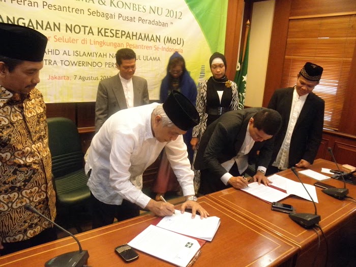 Penandatanganan MoU RMI-NU dengan PT. Putra Towerindo Persada