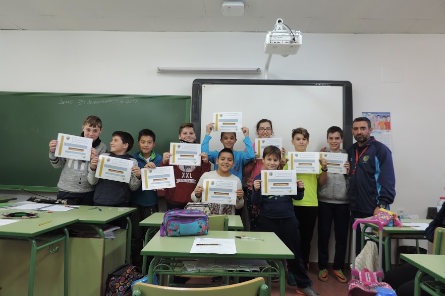 DIPLOMAS A L@S ÁRBITR@S DE 5º Y 6º DE PRIMARIA (30/11/2017).