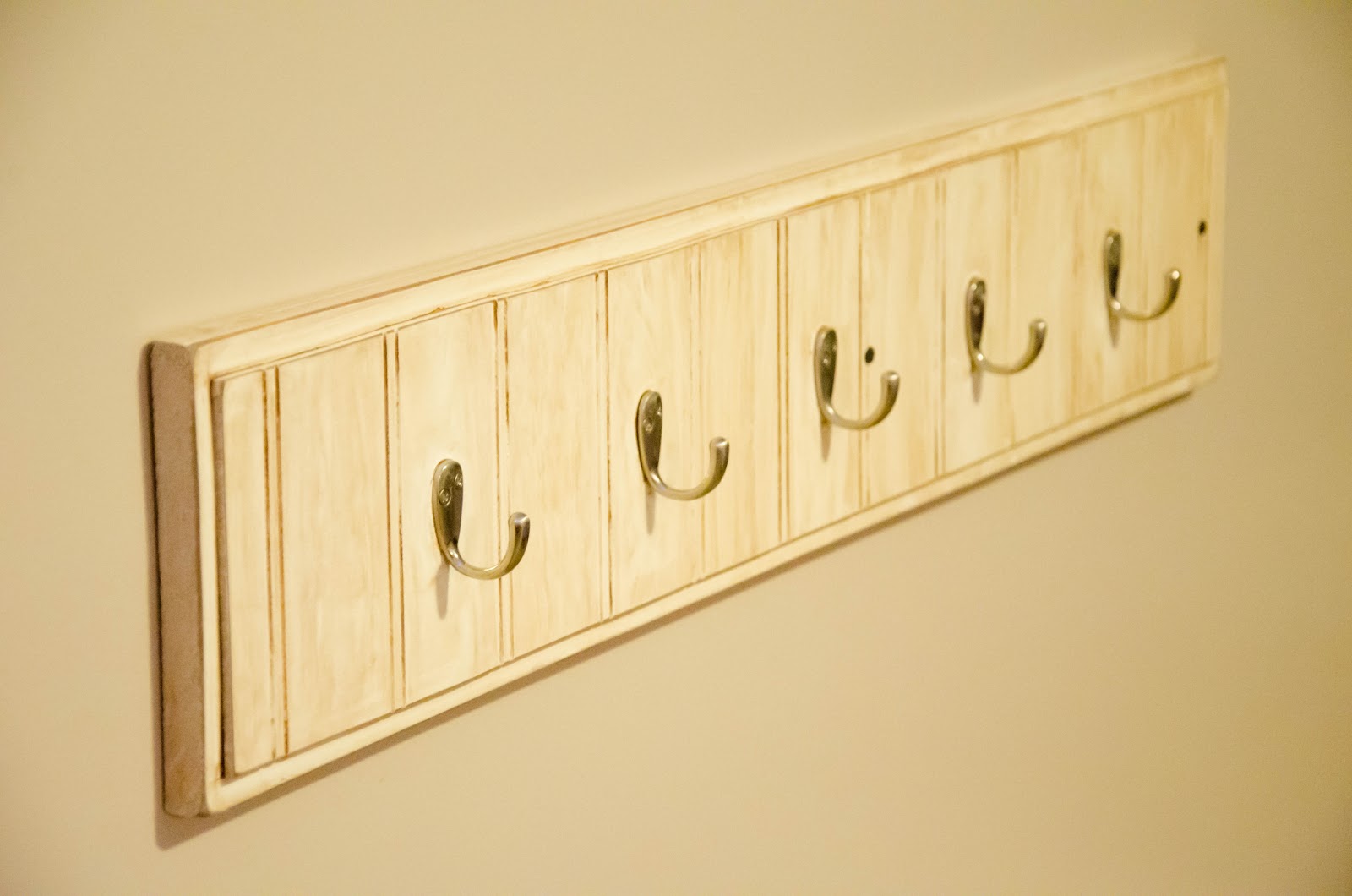 Beadboard hooks tutorial Housewives of Riverton