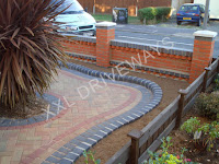 Brick Laminate Picture: Brick Garden Wall Designs