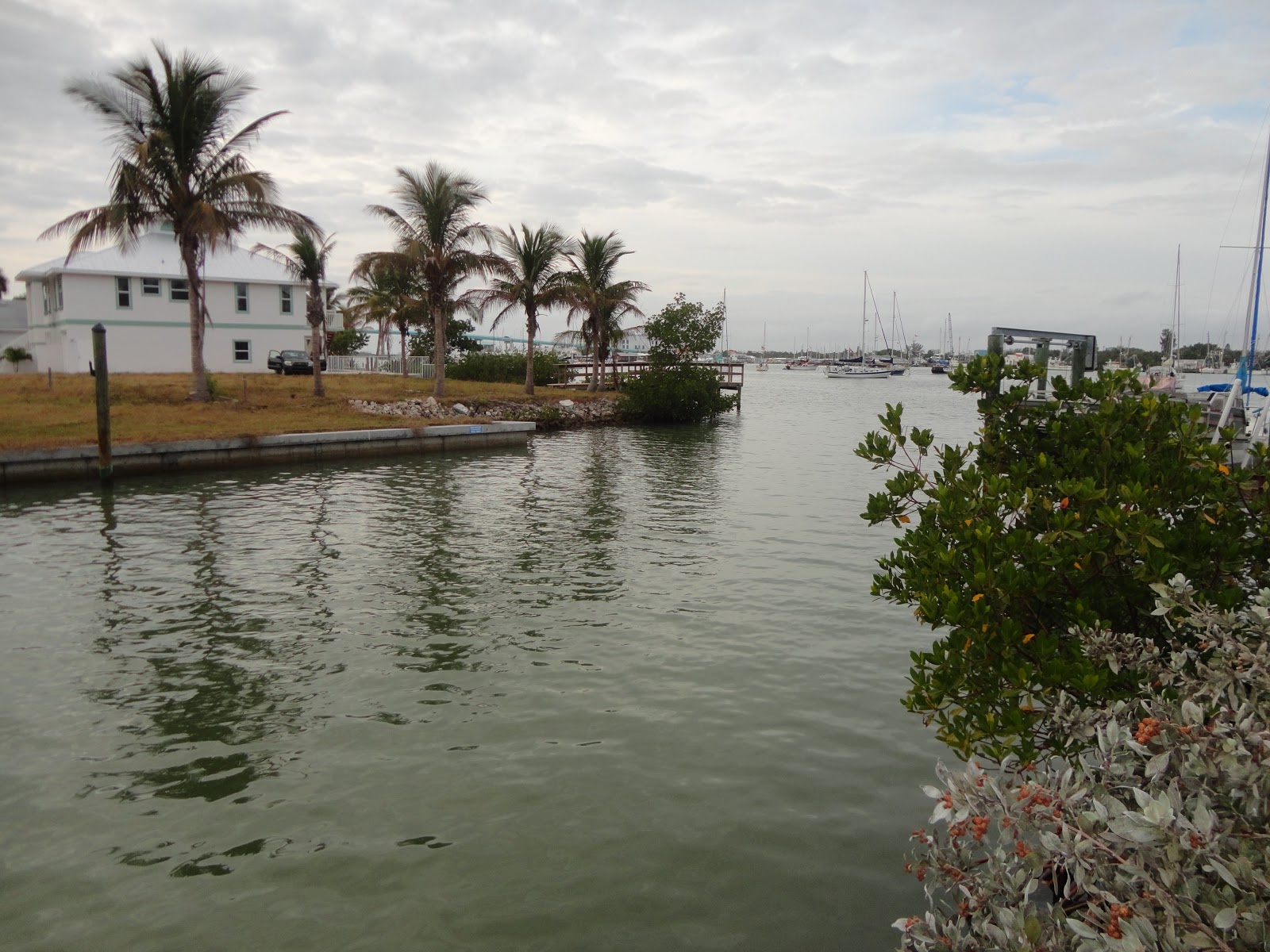 Fort Myers Beach canal homes under 500K
