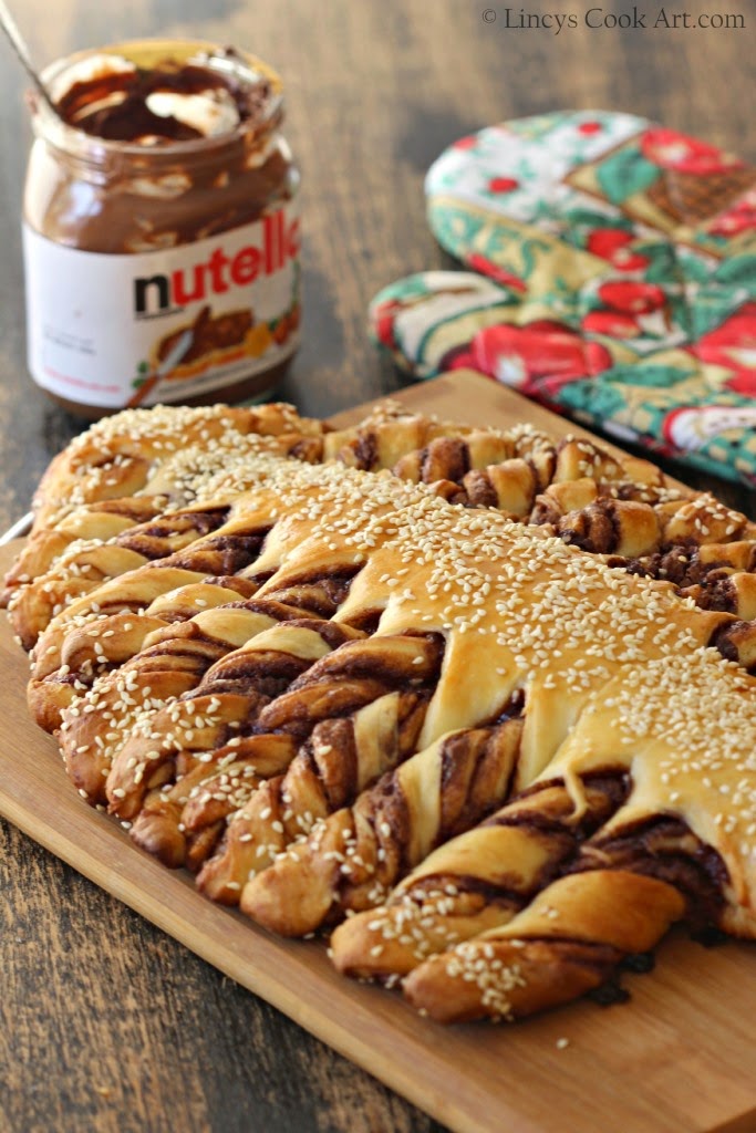Christmas Tree Bread/ Braided Nutella Christmas Tree Bread Lincy's Cook Art