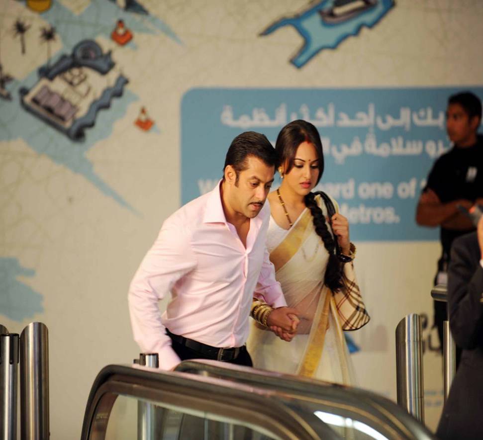 Salman Khan Dabang Movie Wallpapers - Salman Khan, Salman Khan Movies