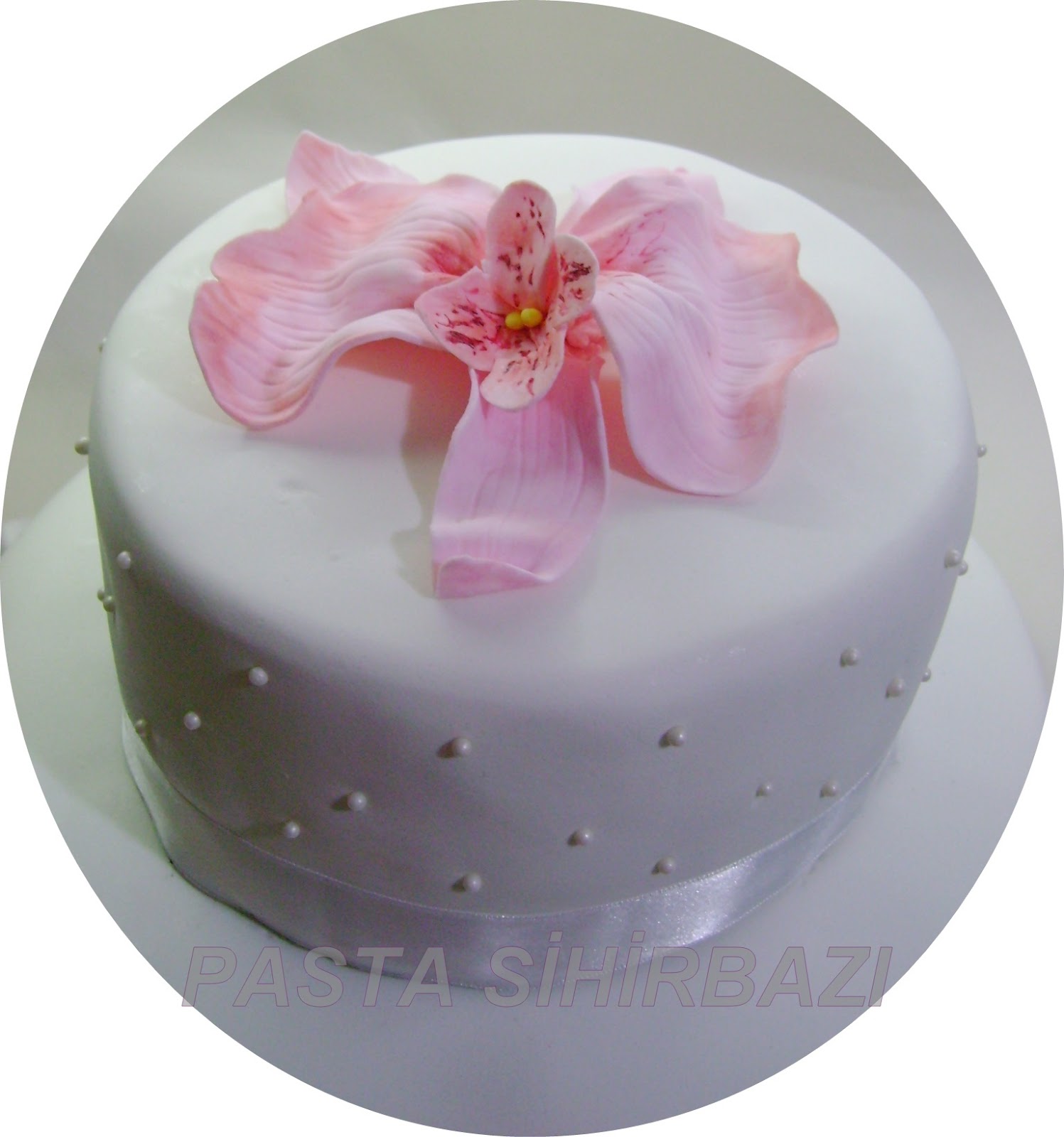 ORKİDELİ NİŞAN PASTASI PASTA SİHİRBAZI