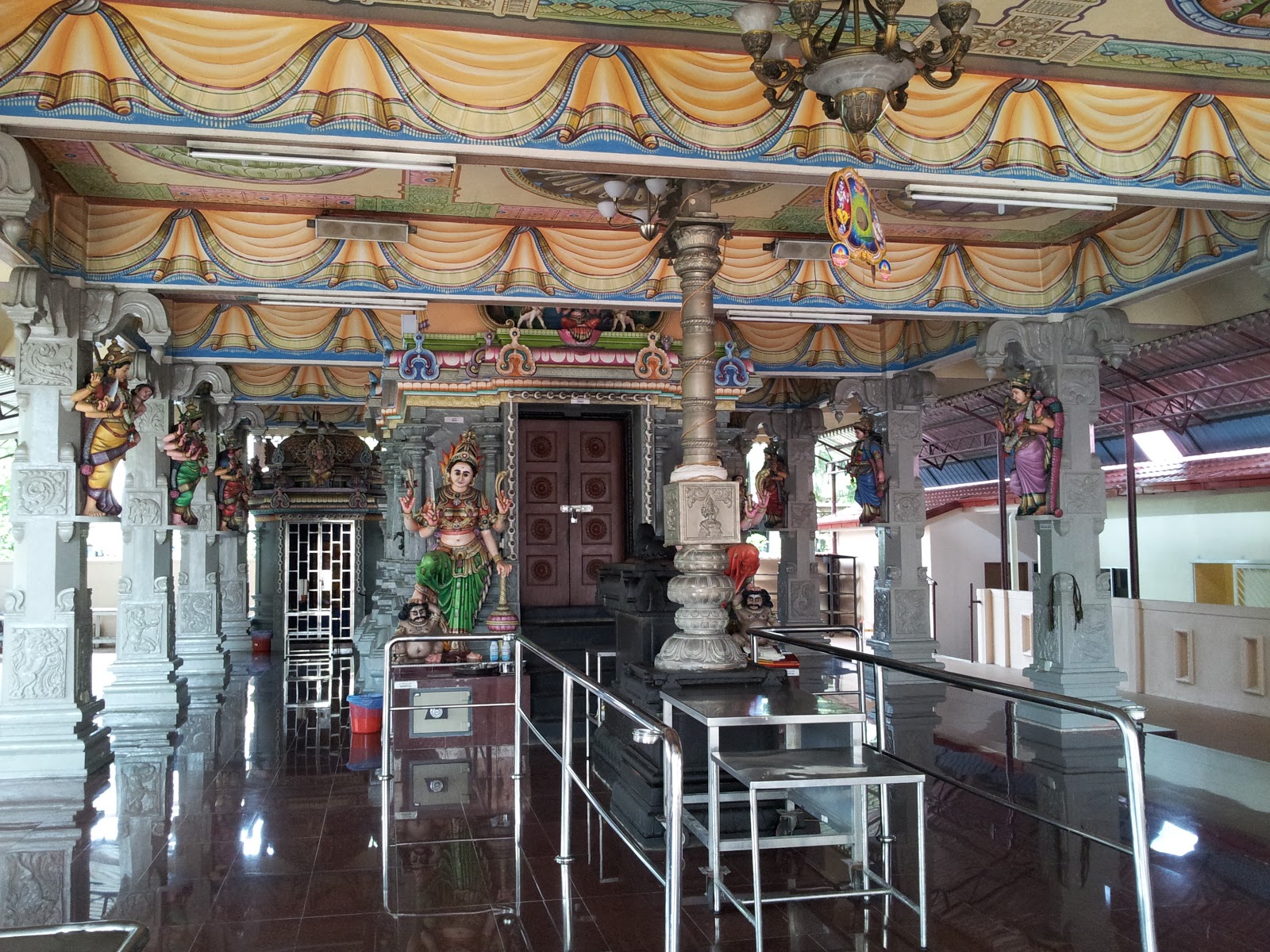 Malaysian Temples Sri Maha Mariamman Temple Taman Rasah Jaya Seremban