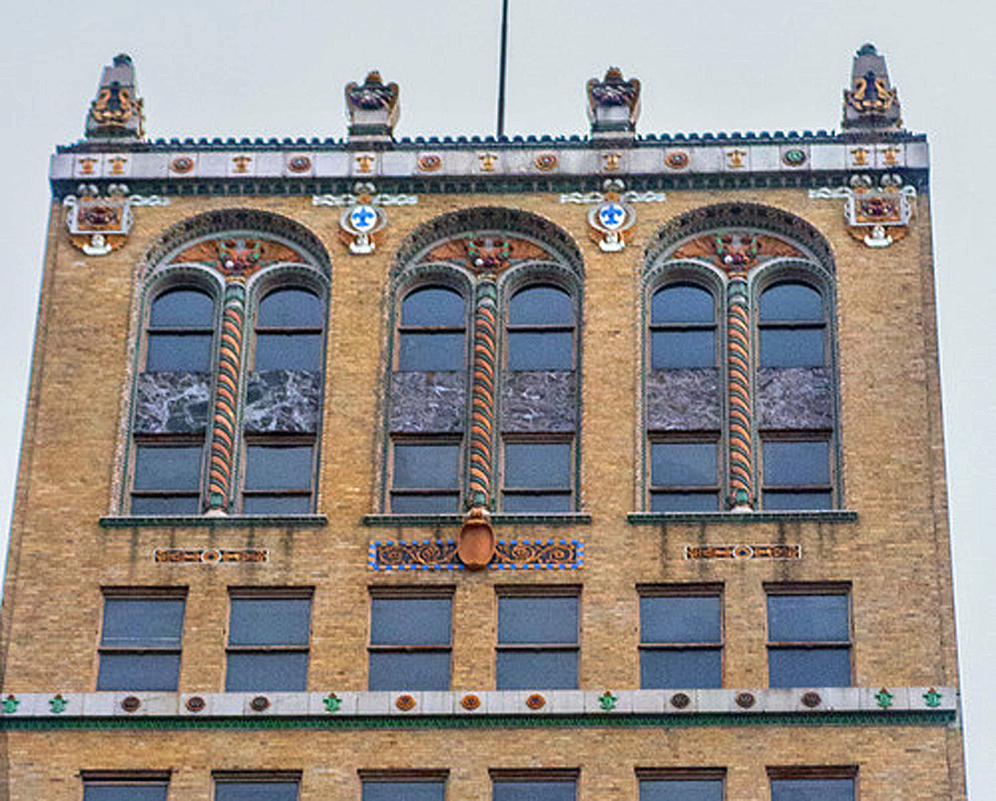 ARCHITECTURAL TILES, GLASS AND ORNAMENTATION IN NEW YORK Polychrome Terra Cotta Buildings in