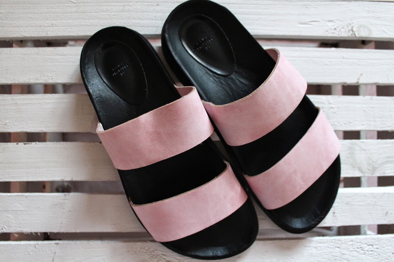 zara pink sandals