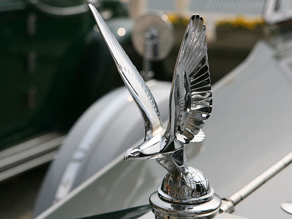 Loveisspeed Nostalgic Car Hood Ornaments