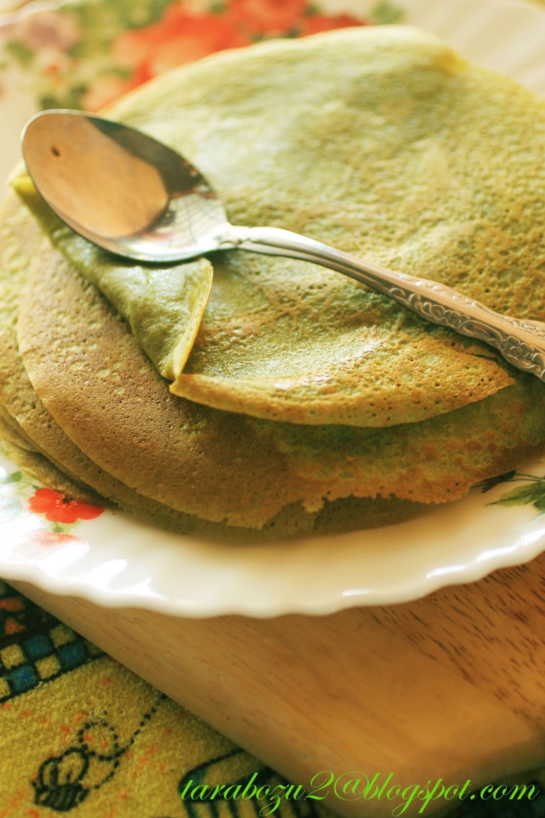 MILLE CREPE GREEN TEA AIR TANGAN ZUHAIDA