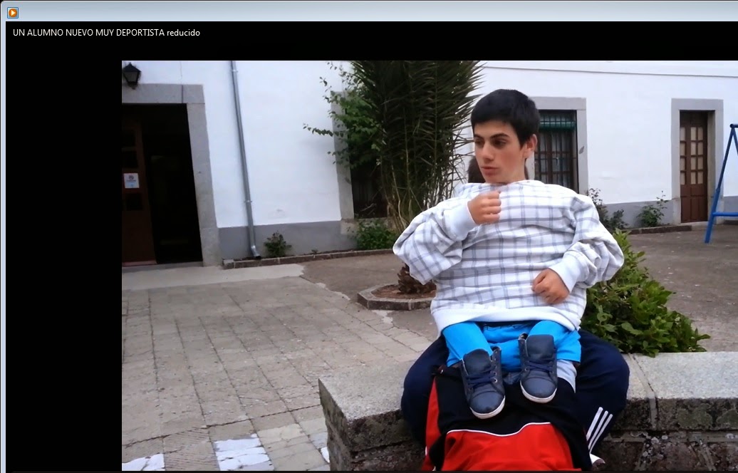 http://www.dailymotion.com/video/x28mh0a_un-alumno-nuevo-muy-deportista_fun