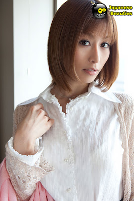 View image Akari Asahina Beautiful Seen Wearing Mini Skirts Akari Asahina Beautiful Seen Wearing Mini Skirts