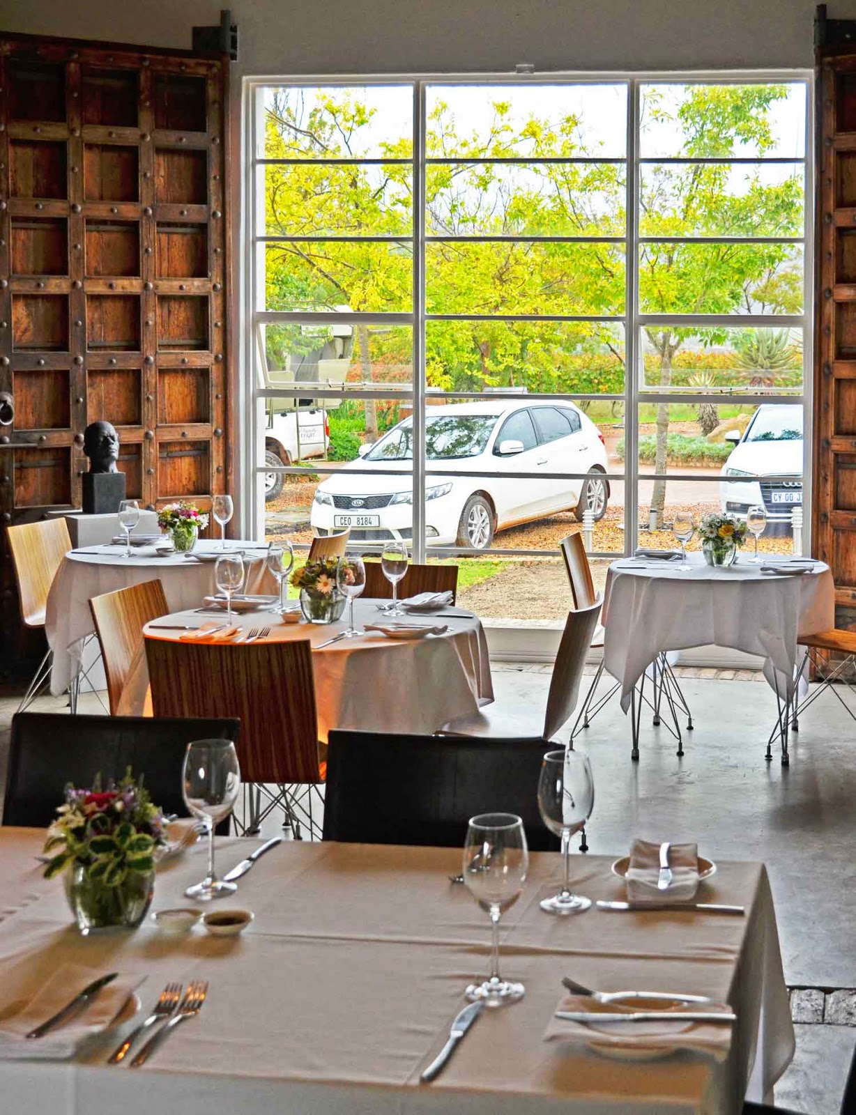 .: Lunch at South Hill, Elgin