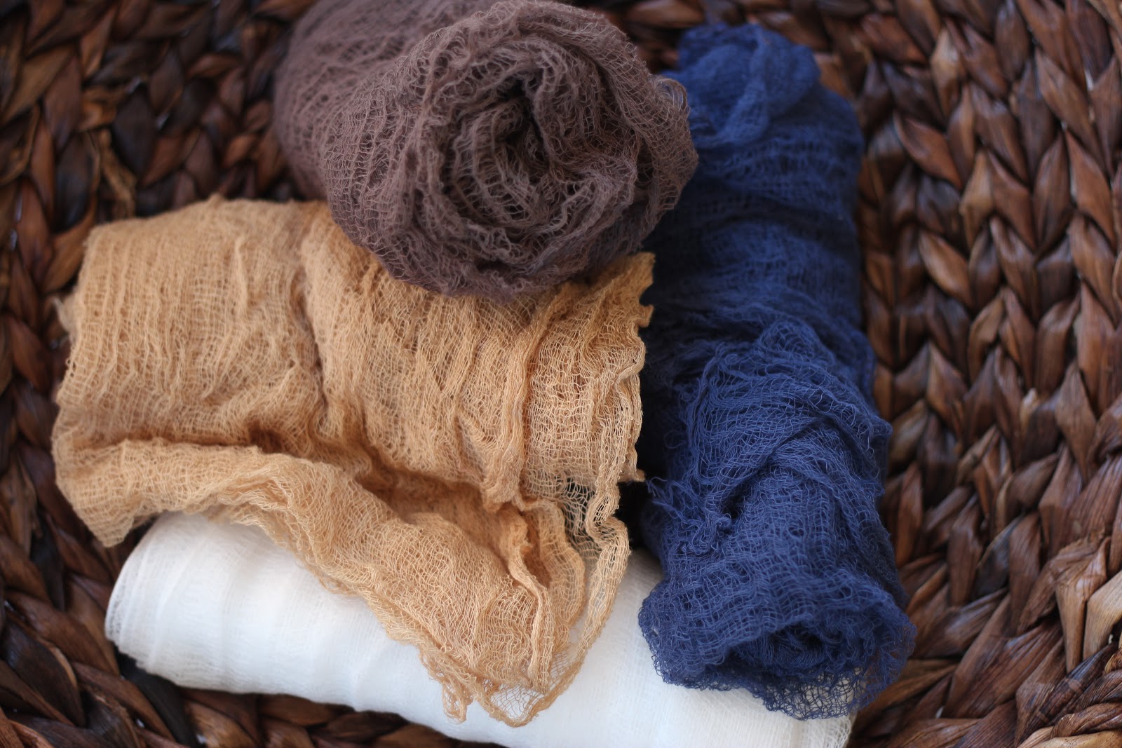 do it yourself divas DIY Newborn Cheesecloth Wraps