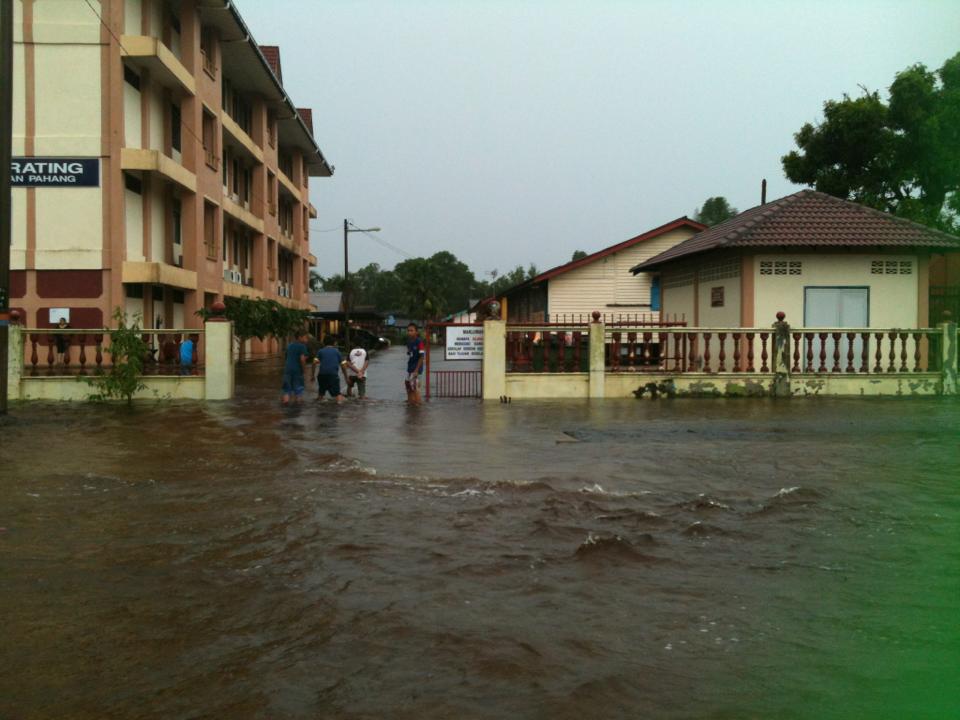 Gambar Terkini Banjir Teruk Di Kuantan 25 Disember 2012 Gambar Terkini Banjir Teruk Di Kuantan 25 Disember 2012