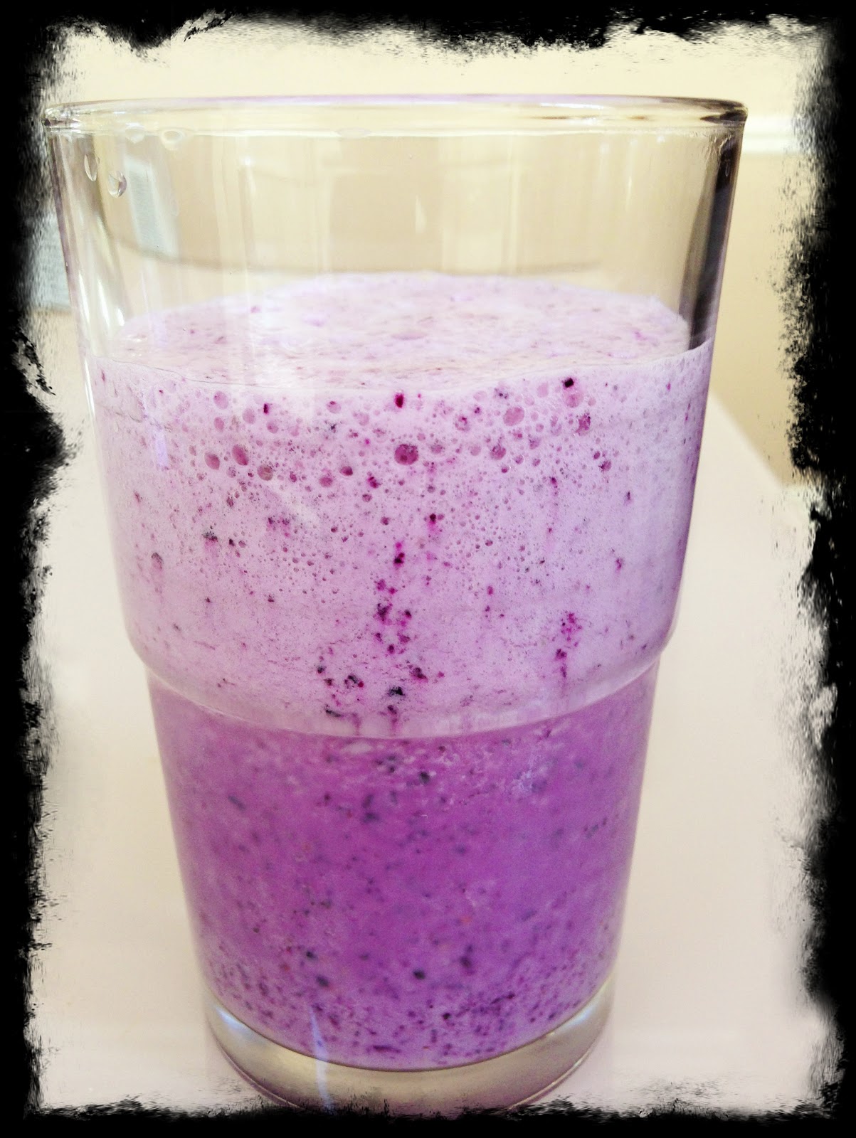 VinMaquillage Recipe Blueberry Banana Milkshake