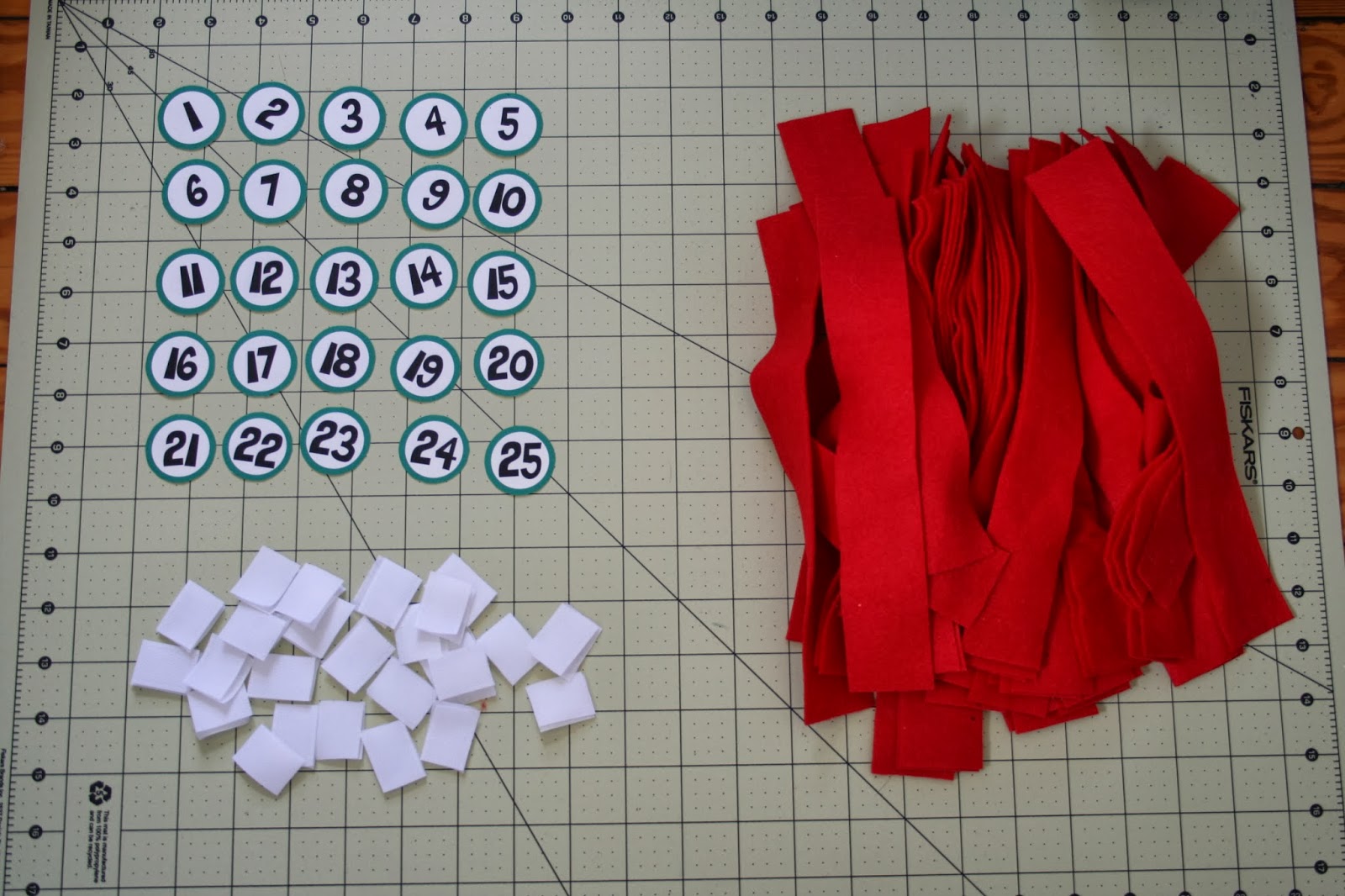 Tangible Pursuits Christmas Countdown Rings Tutorial for a Simple