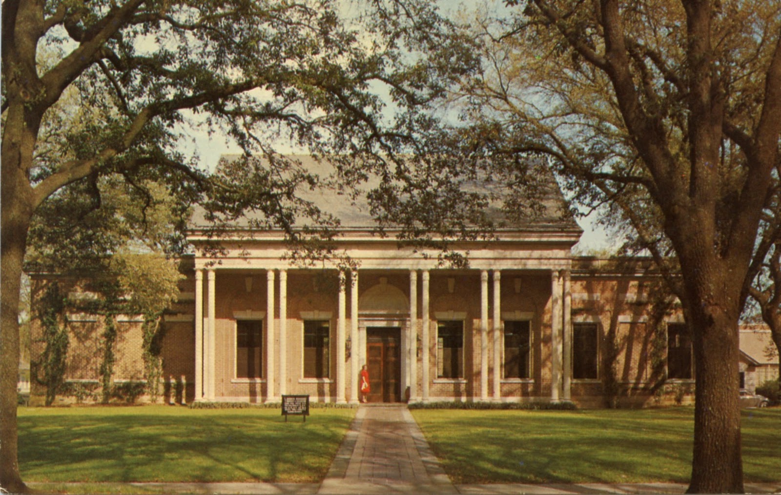 Library Postcards Laurel Rogers Library and Museum of Art, Laurel