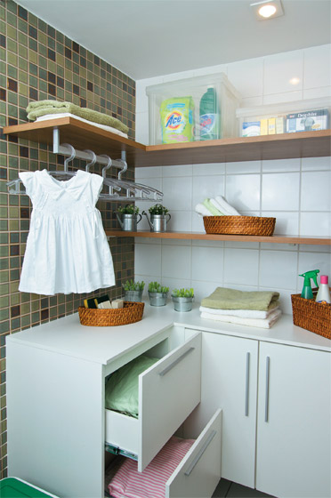 decoracao de interiores area de servico:Gente, olha essa área para pendurar as roupas enquanto passamos! decoracao de interiores area de servico:Gente, olha essa área para pendurar as roupas enquanto passamos!
