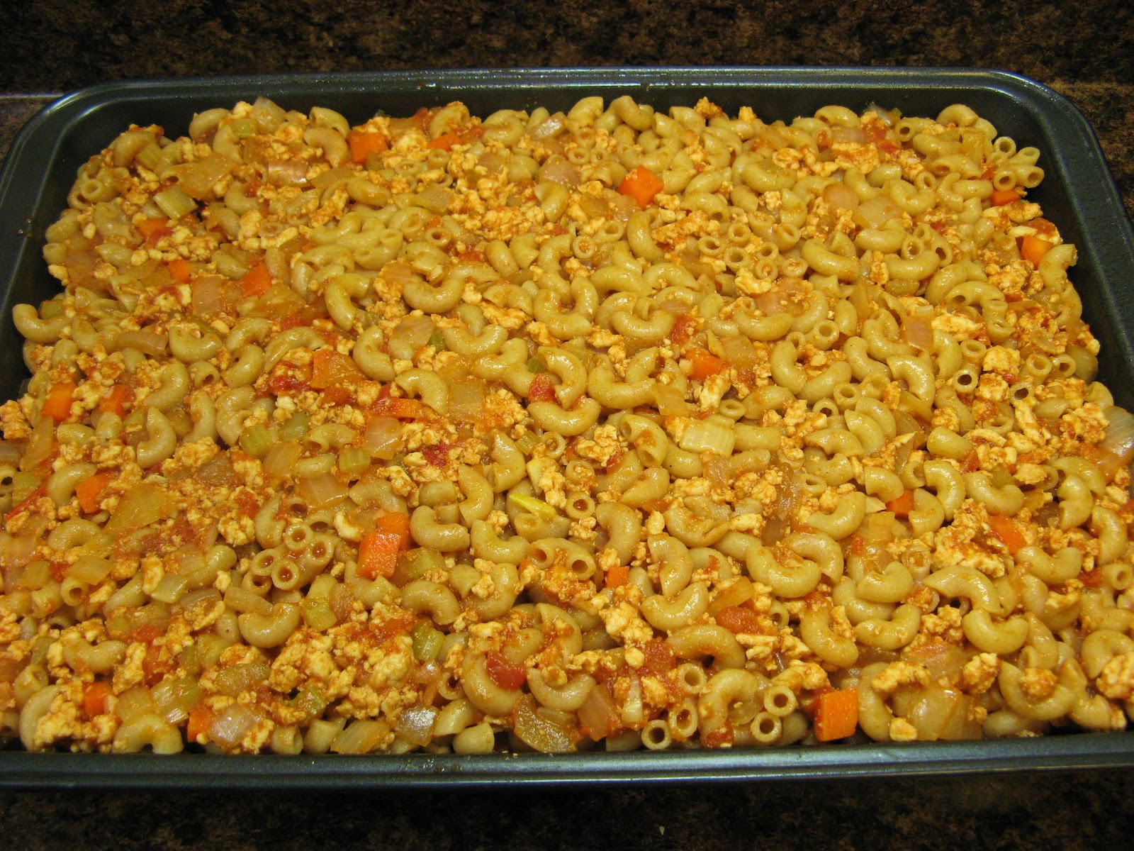 The WellFed Newlyweds Buffalo Chicken Chili Mac
