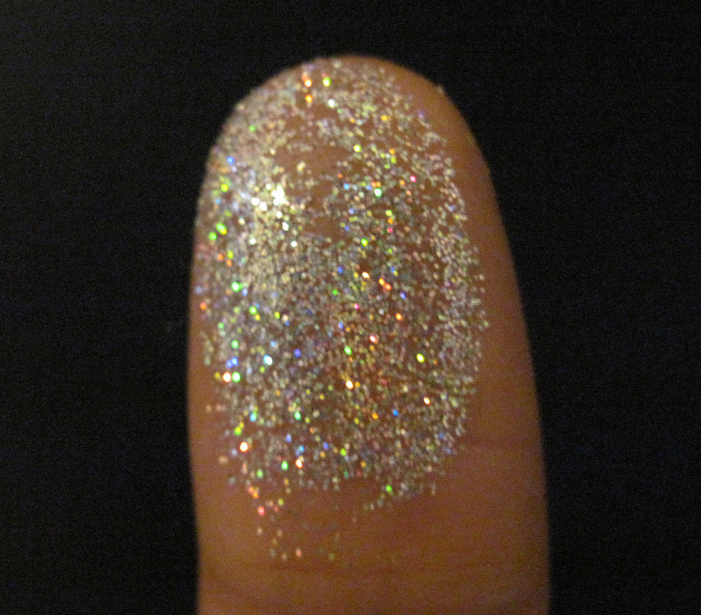 Make Up Conquest The Difference Between Glitter and Shimmer