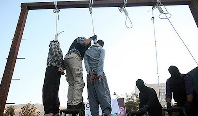 Public hanging in Iran (file photo)