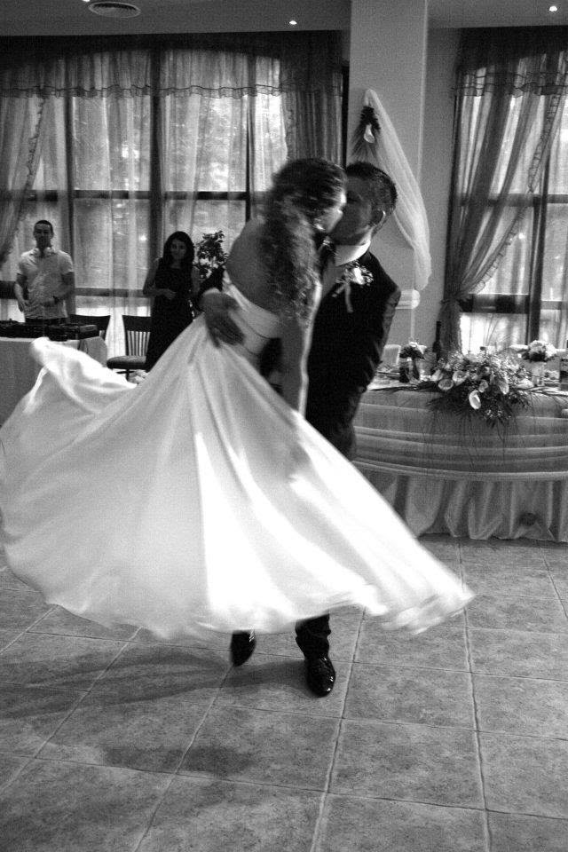 Младоженци Танц