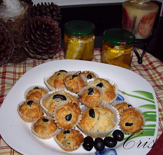 Muffins De Atún Y Aceitunas Negras.
