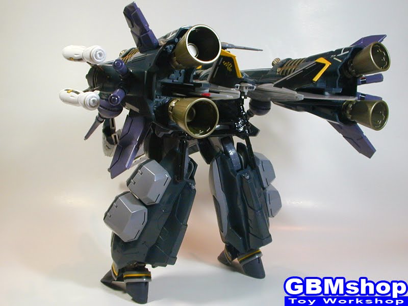 Macross Frontier VF-25S Armored Messiah with Reaction Missiles GERWALK Mode