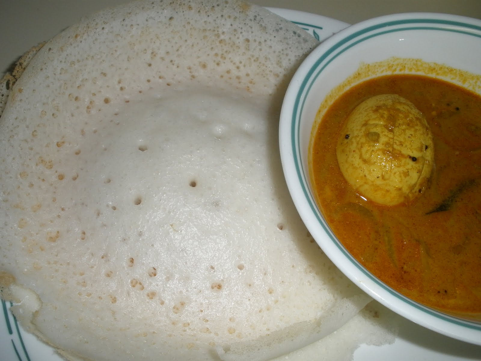 COOKEZEE Appam/Vellayappam/Kallappam with Spicy Egg Curry