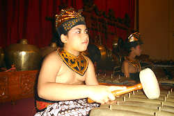 Main gamelan